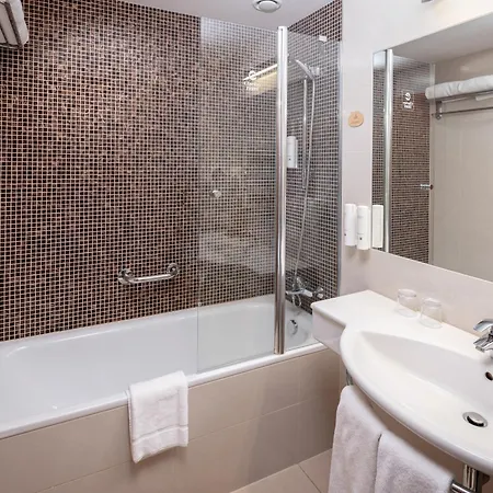 클라리온 콩그레스 호텔 4*